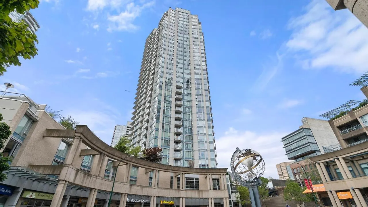 Apartment El Tesoro In The Heart Of Van W/ Air Con, Pool, And Free Parking Vancouver