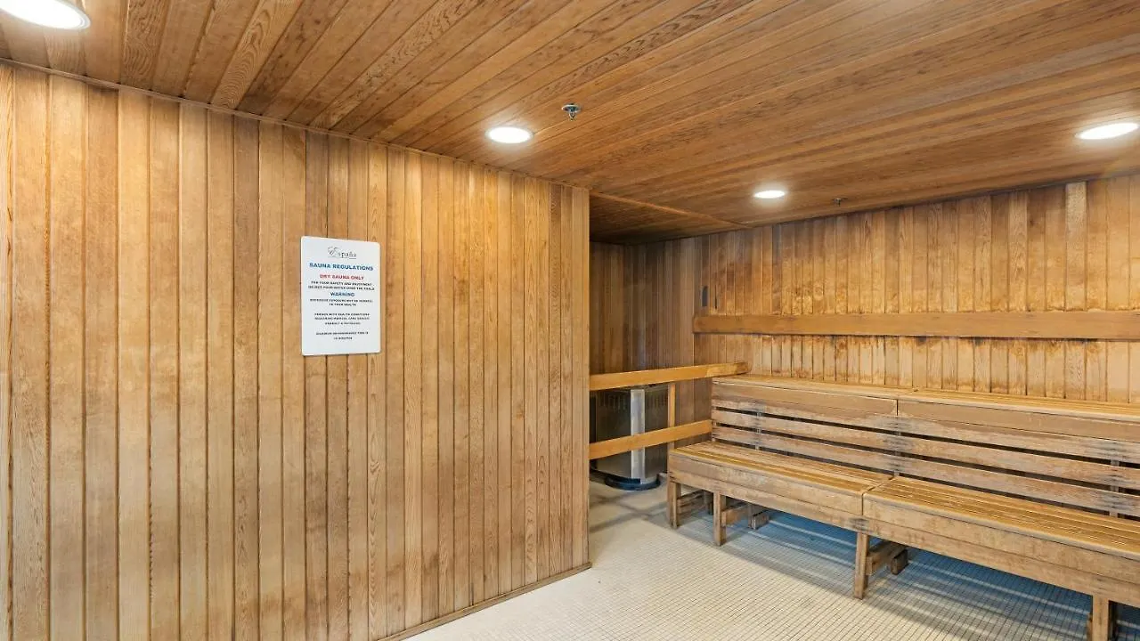 El Tesoro In The Heart Of Van W/ Air Con, Pool, And Free Parking Vancouver 0*,